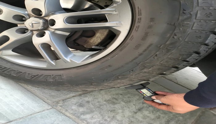 2023 Mahindra Thar LX P 2WD AT HT, Petrol, Automatic, 11,048 km, tyre