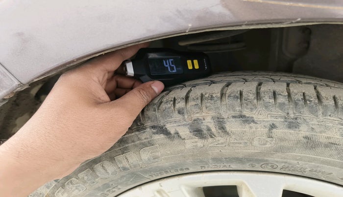 2017 Tata Tiago XZ PETROL, Petrol, Manual, 72,119 km, tyre