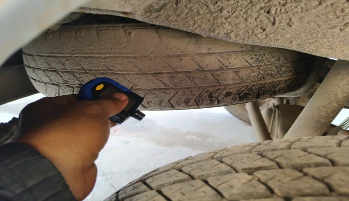 2015 Maruti Eeco 5 STR WITH A/C+HTR, CNG, Manual, 54,440 km, tyre