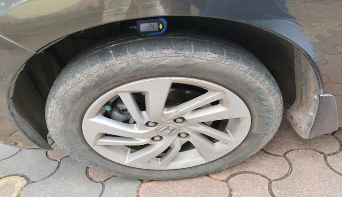 2017 Honda Jazz 1.2L I-VTEC V AT, Petrol, Automatic, 76,010 km, tyre