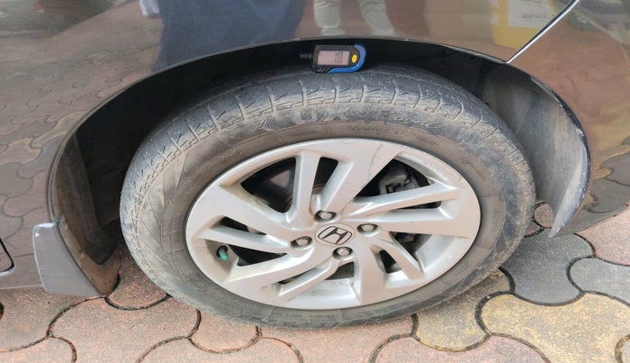 2017 Honda Jazz 1.2L I-VTEC V AT, Petrol, Automatic, 76,010 km, tyre