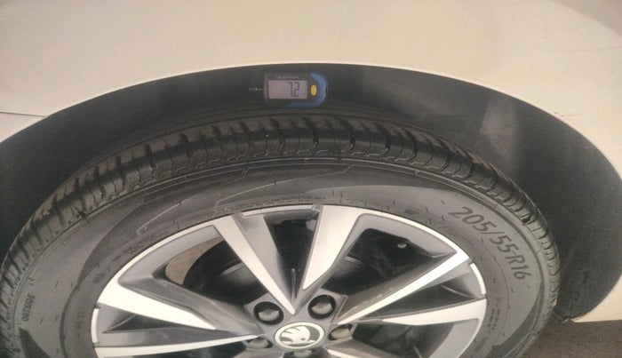 2023 Skoda SLAVIA STYLE 1.5L TSI DSG, Petrol, Automatic, 3,798 km, tyre