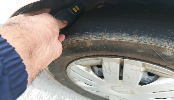 2018 Maruti Alto 800 LXI CNG, Petrol, Manual, 1,04,917 km, tyre