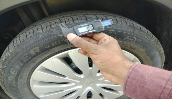 2015 Maruti S Cross DELTA 1.3, Diesel, Manual, 1,51,111 km, tyre