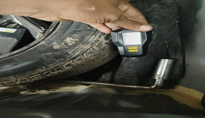 2023 Honda Amaze 1.2L I-VTEC VX, Petrol, Manual, 18,003 km, tyre