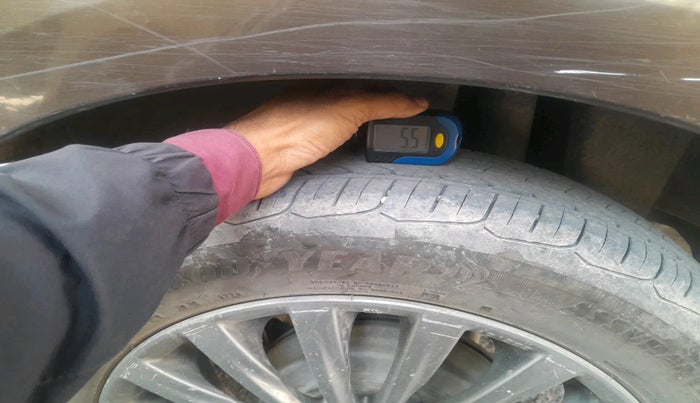 2016 Maruti Ciaz ZDI+ SHVS, Diesel, Manual, 1,57,086 km, tyre