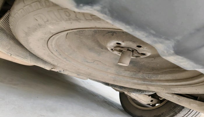 2020 Landrover DISCOVERY SPORT SE, Diesel, Automatic, 1,30,569 km, tyre