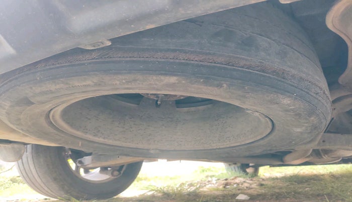 2011 Hyundai Santa Fe 2 WD, Diesel, Manual, 1,36,132 km, tyre