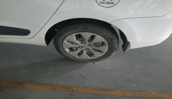 2015 Hyundai Xcent S 1.2, Petrol, Manual, 65,055 km, tyre