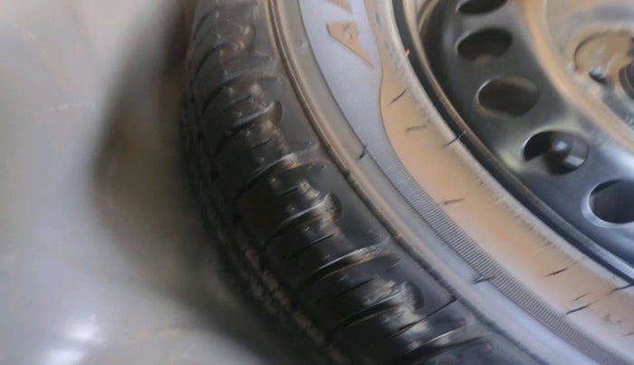 2016 Hyundai Grand i10 SPORTZ 1.2 KAPPA VTVT, Petrol, Manual, 78,580 km, tyre