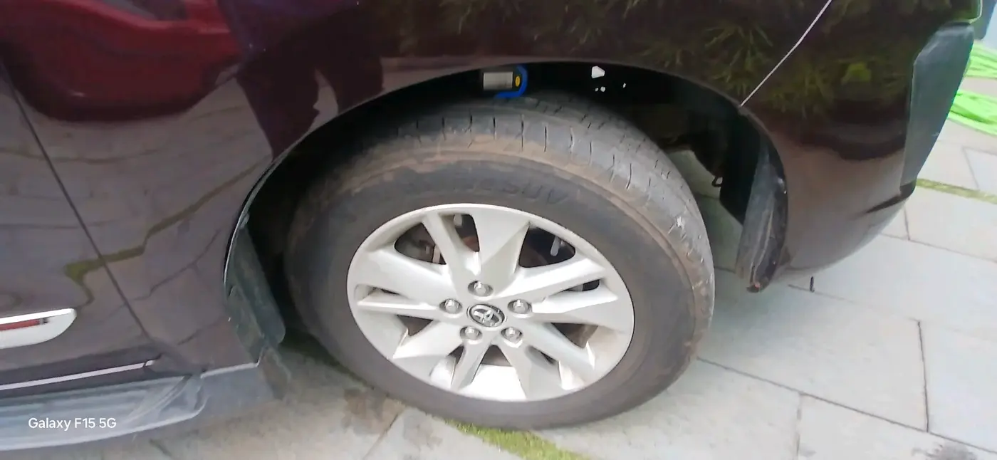 2018 Toyota Innova Crysta 2.8 GX AT 8 STR, Diesel, Automatic, 1,91,890 km, tyre