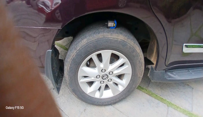 2018 Toyota Innova Crysta 2.8 GX AT 8 STR, Diesel, Automatic, 1,91,890 km, tyre