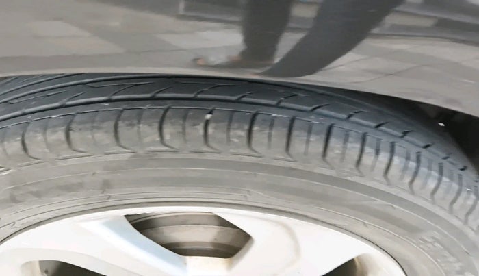 2015 Honda City 1.5L I-DTEC SV, Diesel, Manual, 1,57,928 km, tyre