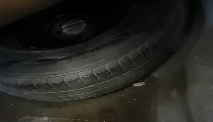 2015 Honda City 1.5L I-DTEC SV, Diesel, Manual, 1,57,928 km, tyre