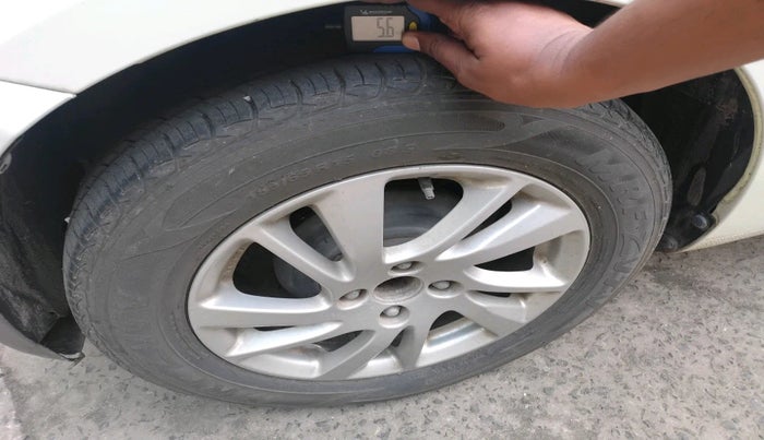 2012 Maruti Swift ZXI, Petrol, Manual, 13,974 km, tyre