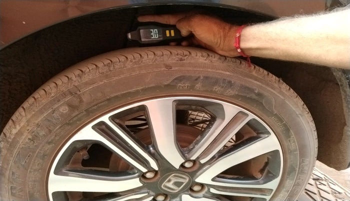 2023 Honda Amaze 1.2L I-VTEC VX, Petrol, Manual, 35,859 km, tyre