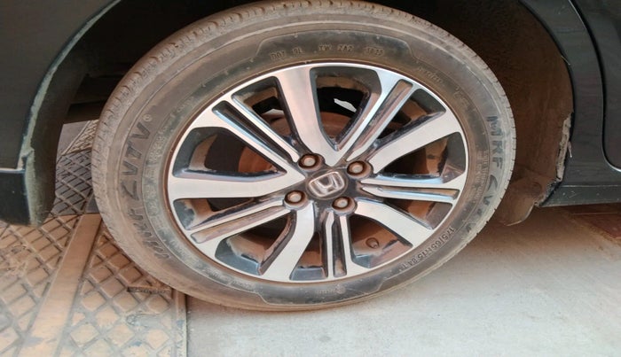 2023 Honda Amaze 1.2L I-VTEC VX, Petrol, Manual, 35,859 km, tyre