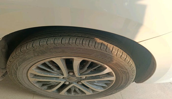 2022 Maruti Ertiga ZXI+ SHVS, Petrol, Manual, 86,597 km, tyre