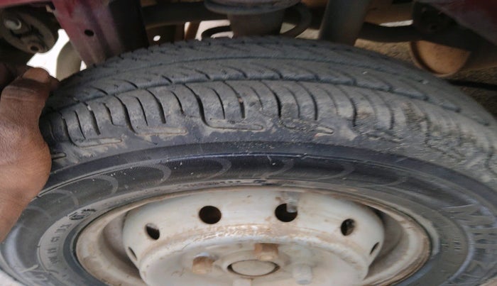 2010 Maruti Alto LXI, Petrol, Manual, 96,614 km, tyre