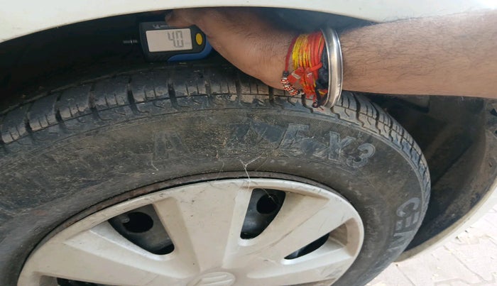 2010 Maruti Swift Dzire VXI, Petrol, Manual, 90,331 km, tyre