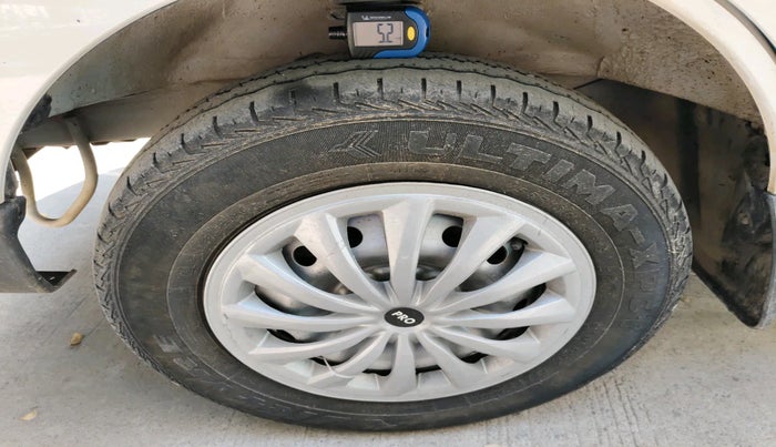 2023 Maruti Eeco 5 STR AC, Petrol, Manual, 22,005 km, tyre