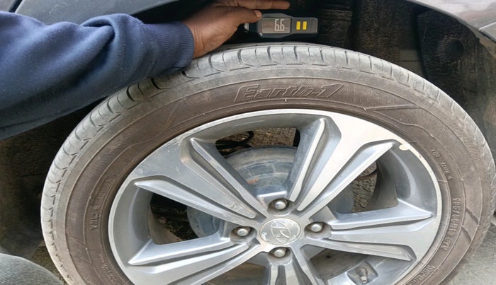 2019 Hyundai Verna 1.6 VTVT SX O, Petrol, Manual, 56,160 km, tyre