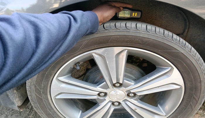 2019 Hyundai Verna 1.6 VTVT SX O, Petrol, Manual, 56,160 km, tyre