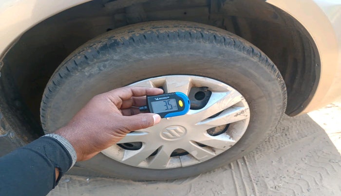 2012 Maruti Swift VDI, Diesel, Manual, 91,050 km, tyre