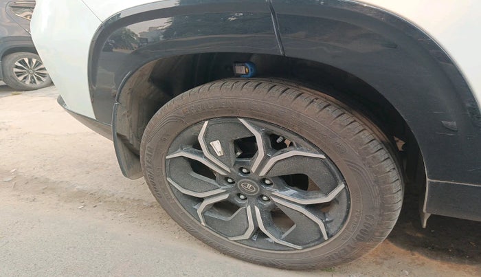 2025 Tata Curvv Accomplished Plus A 1.2 Hyperion GDI Petrol 6MT, Petrol, Manual, 2,104 km, tyre