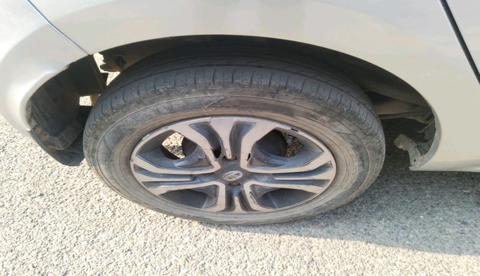 2019 Tata Tiago XZ PETROL, Petrol, Manual, 1,50,000 km, tyre