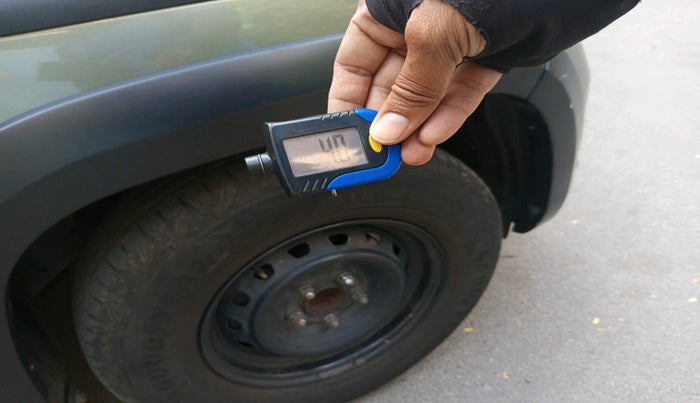 2023 Mahindra BOLERO NEO N8 R, Diesel, Manual, 53,689 km, tyre