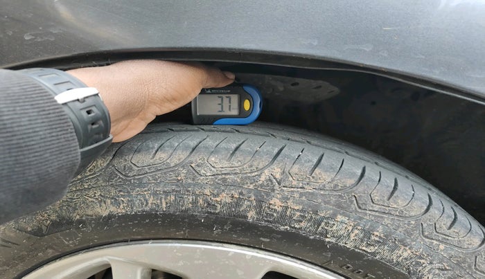 2018 Honda Jazz 1.2L I-VTEC V CVT, Petrol, Automatic, 1,61,432 km, tyre