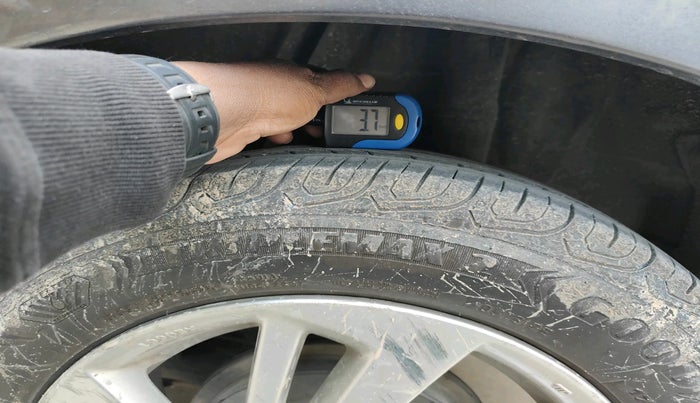 2018 Honda Jazz 1.2L I-VTEC V CVT, Petrol, Automatic, 1,61,432 km, tyre