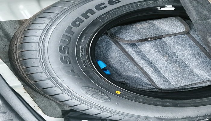 2022 KIA SELTOS HTK PLUS 1.5 IMT, Petrol, Manual, 48,559 km, tyre