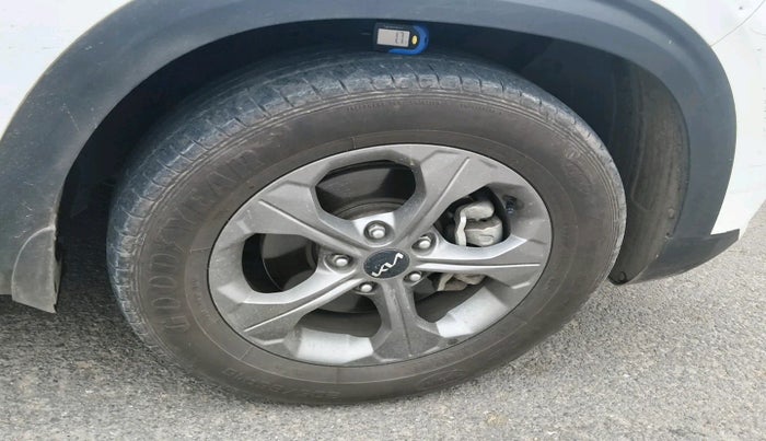 2022 KIA SELTOS HTK PLUS 1.5 IMT, Petrol, Manual, 48,559 km, tyre