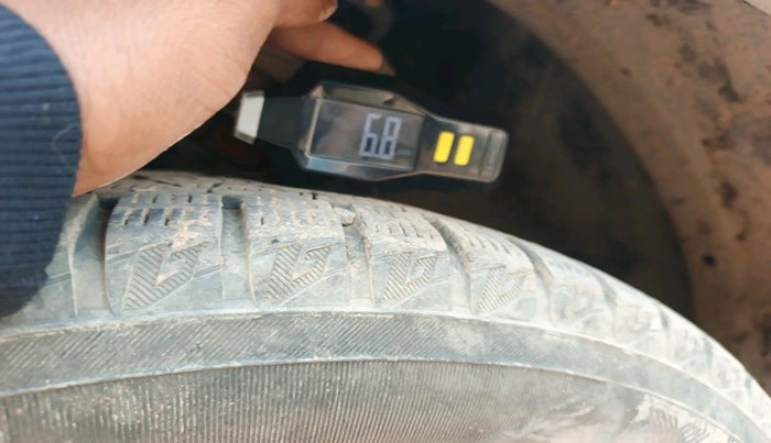 2013 Maruti Ritz VXI, Petrol, Manual, 83,668 km, tyre