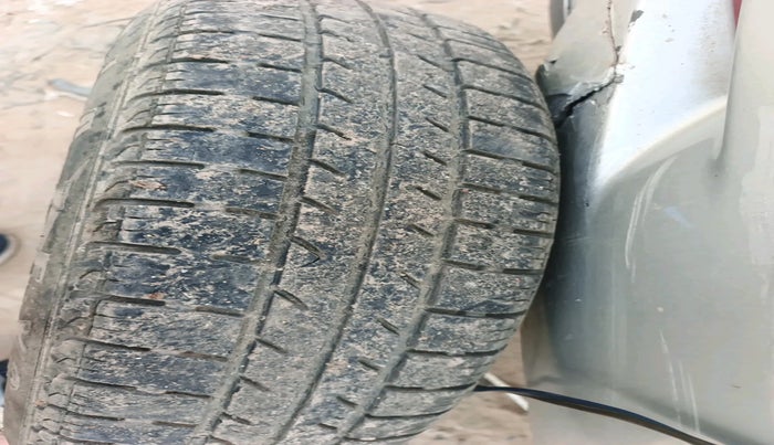 2013 Maruti Ritz VXI, Petrol, Manual, 83,668 km, tyre