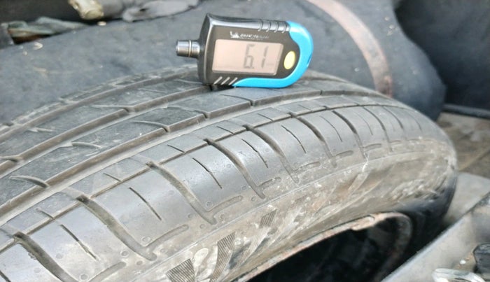 2013 Hyundai i20 SPORTZ 1.2, Petrol, Manual, 1,07,273 km, tyre