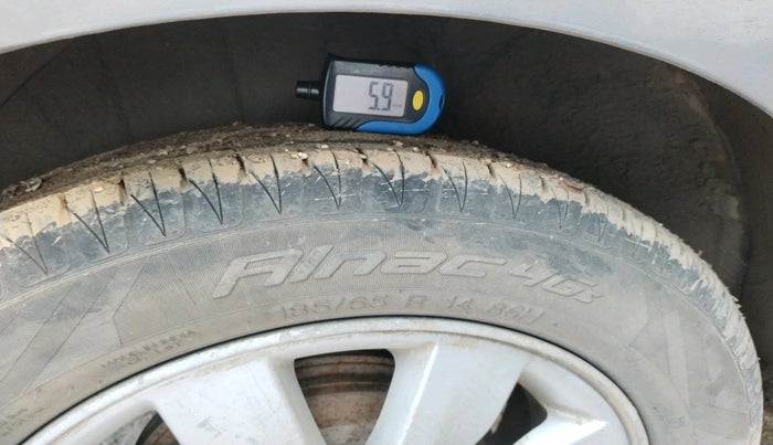 2013 Hyundai i20 SPORTZ 1.2, Petrol, Manual, 1,07,273 km, tyre