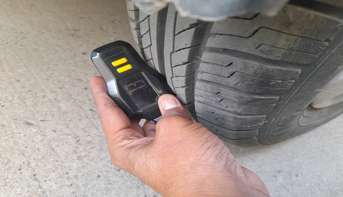 2011 Volkswagen Polo TRENDLINE 1.2L PETROL, Petrol, Manual, 88,005 km, tyre