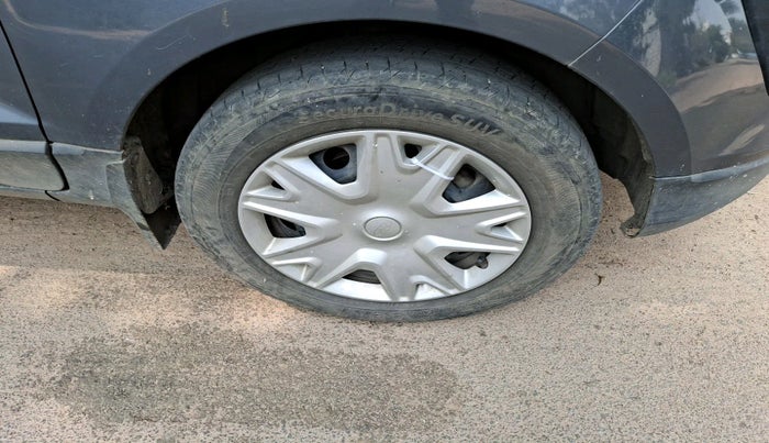 2018 Ford Ecosport TREND+ 1.5L DIESEL, Diesel, Manual, 1,19,888 km, tyre