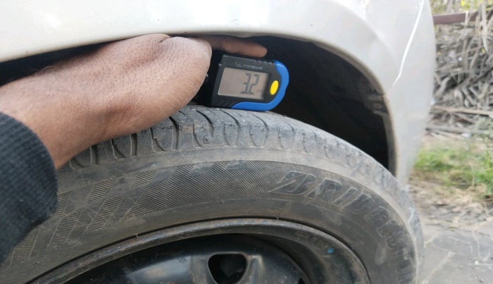 2012 Maruti Alto K10 VXI, Petrol, Manual, 2,10,533 km, tyre