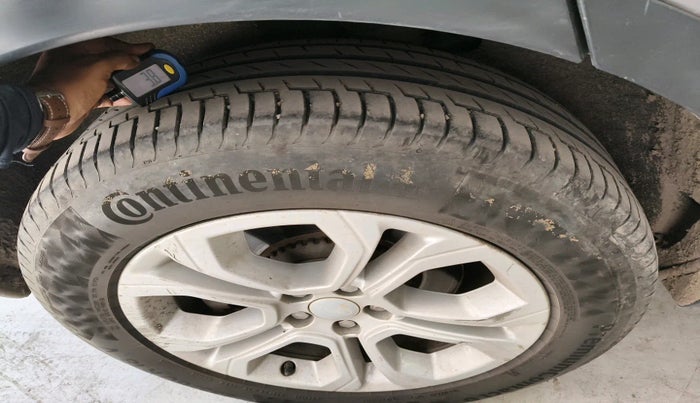 2019 Landrover DISCOVERY SPORT S, Diesel, Automatic, 1,23,221 km, tyre