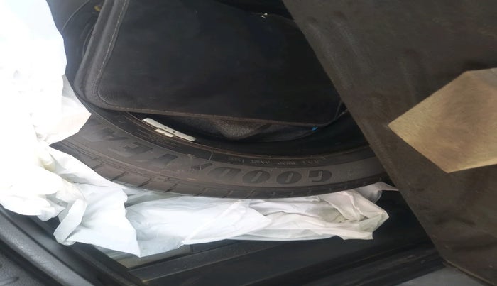 2023 KIA SELTOS GTX (O) 1.4, Petrol, Manual, 52,701 km, tyre