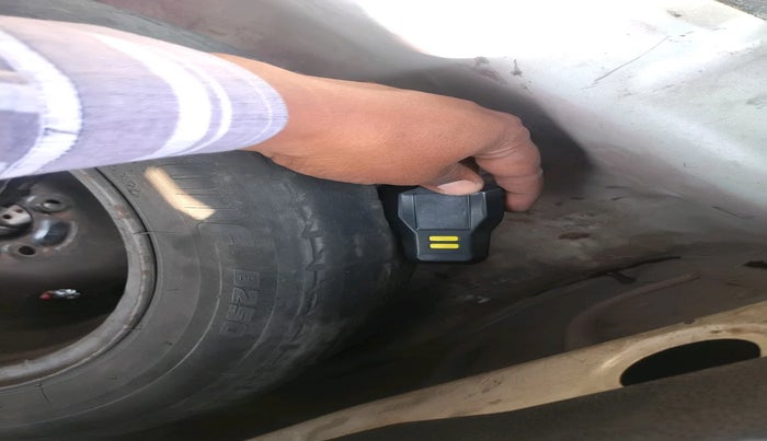 2015 Ford Figo ZXI 1.4 DIESEL, Diesel, Manual, 1,15,053 km, tyre