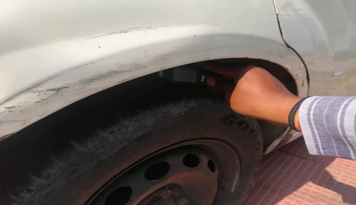 2015 Ford Figo ZXI 1.4 DIESEL, Diesel, Manual, 1,15,053 km, tyre