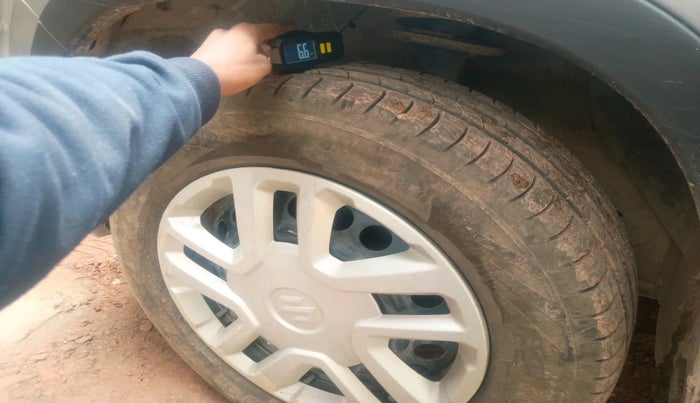 2021 Maruti Vitara Brezza VXI, Petrol, Manual, 57,876 km, tyre