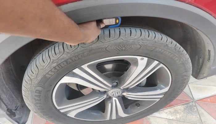 2022 MG ASTOR SHARP 1.5 MT, Petrol, Manual, 10,005 km, tyre