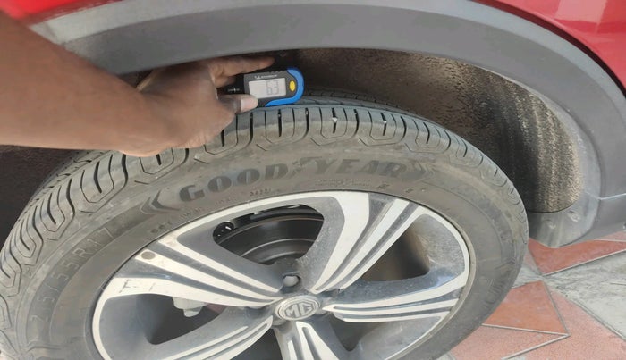 2022 MG ASTOR SHARP 1.5 MT, Petrol, Manual, 10,005 km, tyre