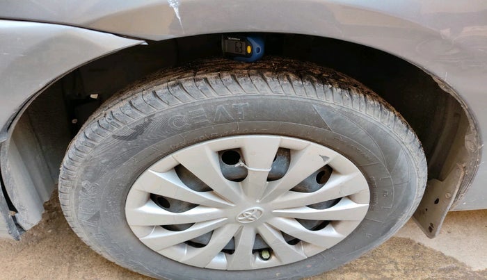 2017 Toyota Etios GD, Diesel, Manual, 1,71,660 km, tyre